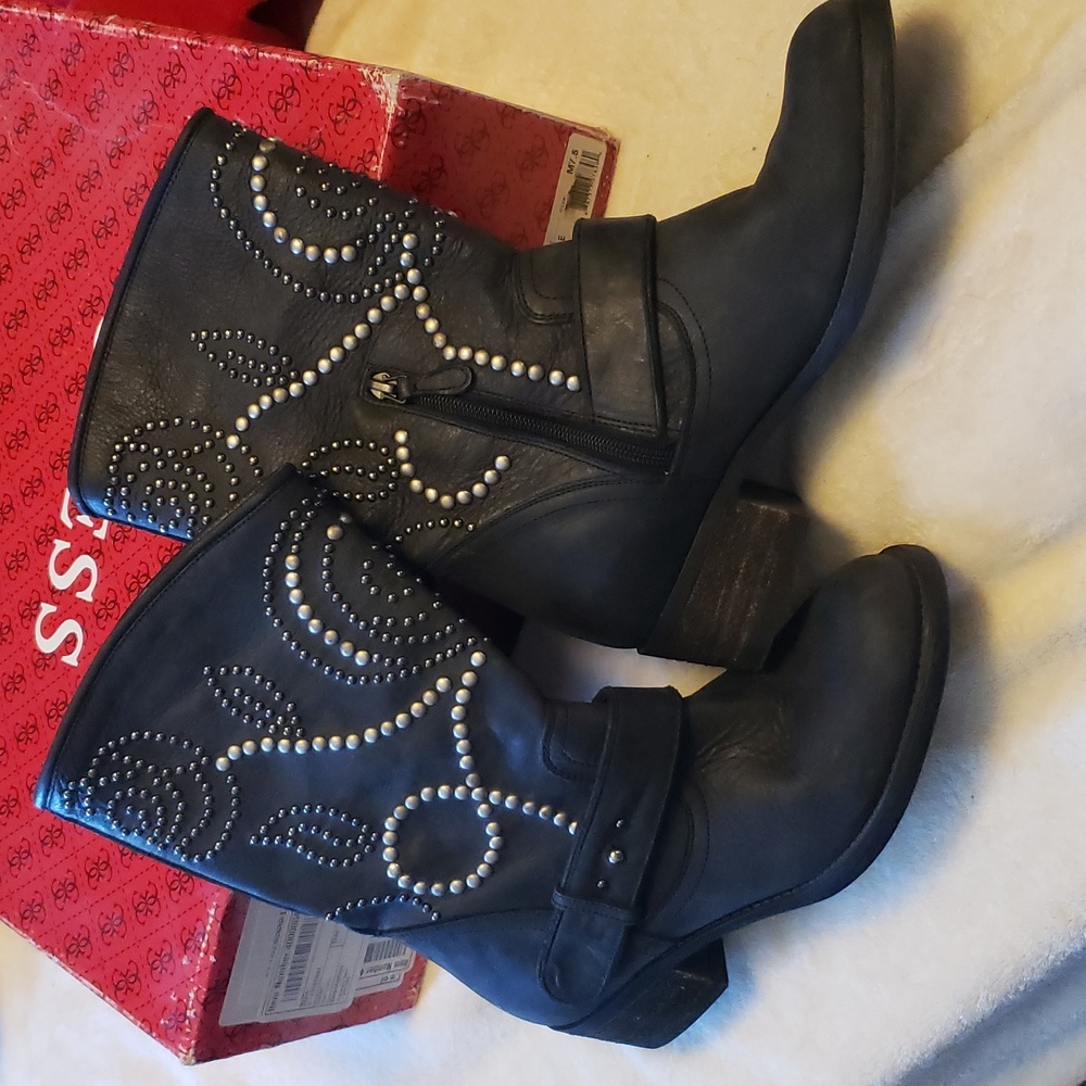 Guess Esperanz Boots sz 7.5 Black leather silver studded - Picture 2 of 8